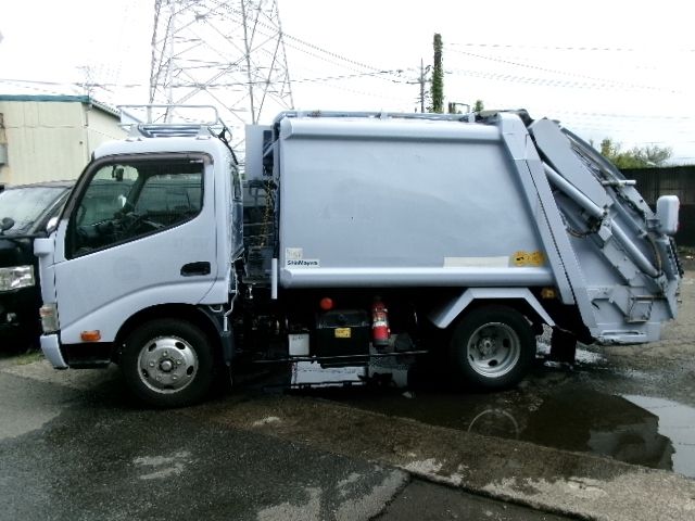 HINO DUTRO 2013 Image 31