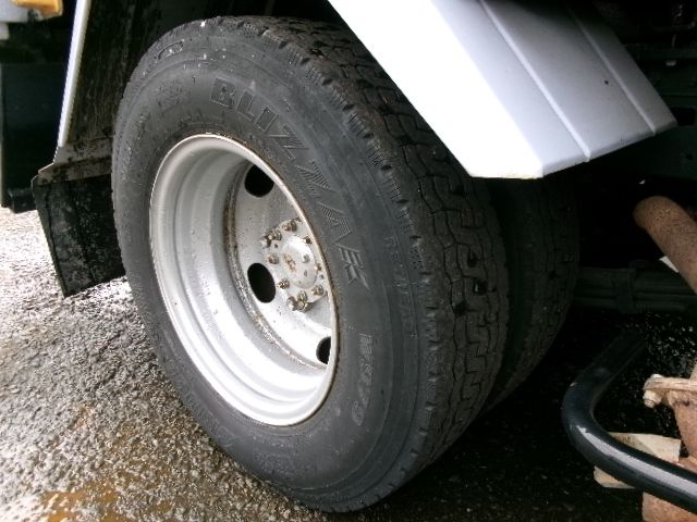 HINO DUTRO 2013 Image 31