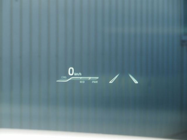 TOYOTA CROWN SEDAN HYBRID 2021 Image 31