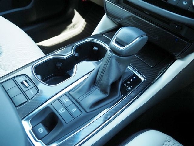 TOYOTA CROWN SEDAN HYBRID 2021 Image 31