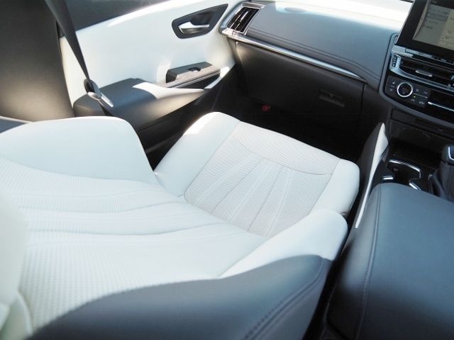 TOYOTA CROWN SEDAN HYBRID 2021 Image 31