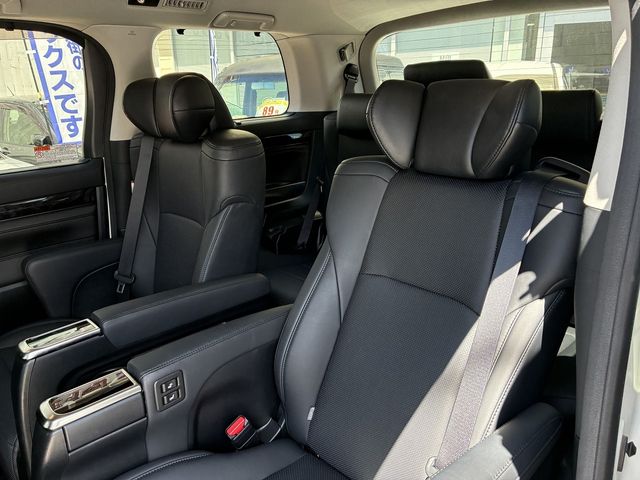 TOYOTA VELLFIRE 2019 Image 31