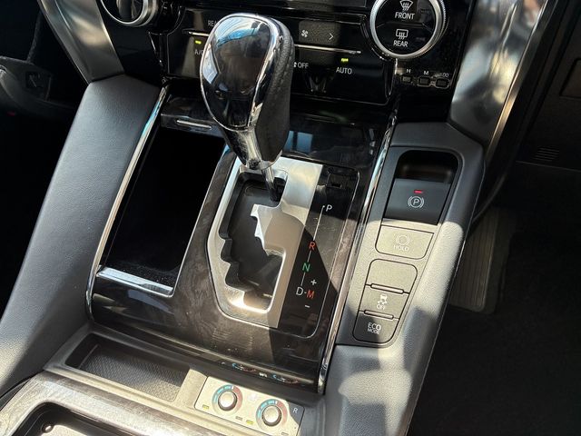 TOYOTA VELLFIRE 2019 Image 31