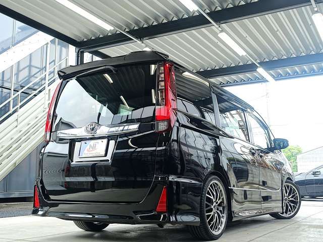 TOYOTA NOAH 2014 Image 31