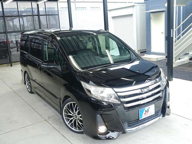 TOYOTA NOAH 2014 Image 31