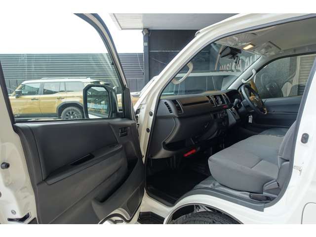 TOYOTA HIACE VAN 1.25T 2WD 2025 Image 31