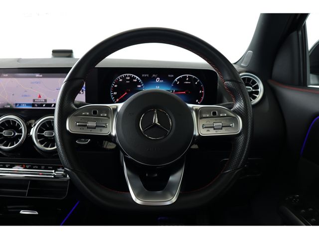 MERCEDES BENZ GLA CL 2023 Image 31