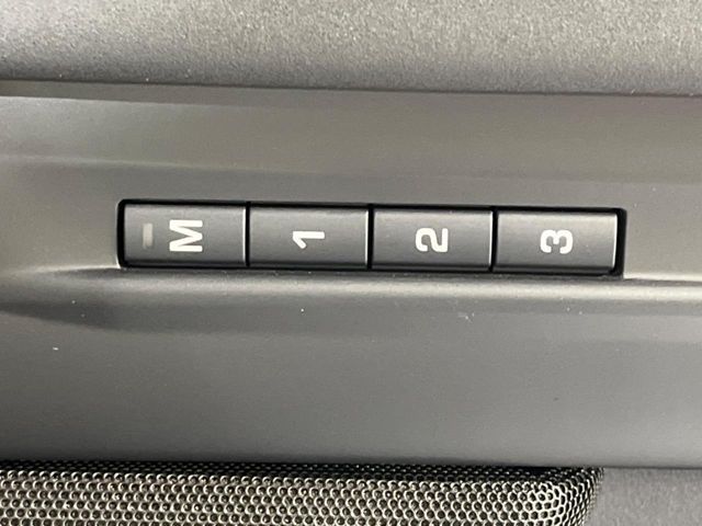 ROVER RANGE  EV 2024 Image 31