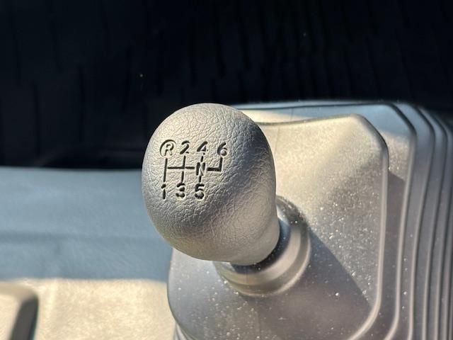 HINO DUTRO 2024 Image 31