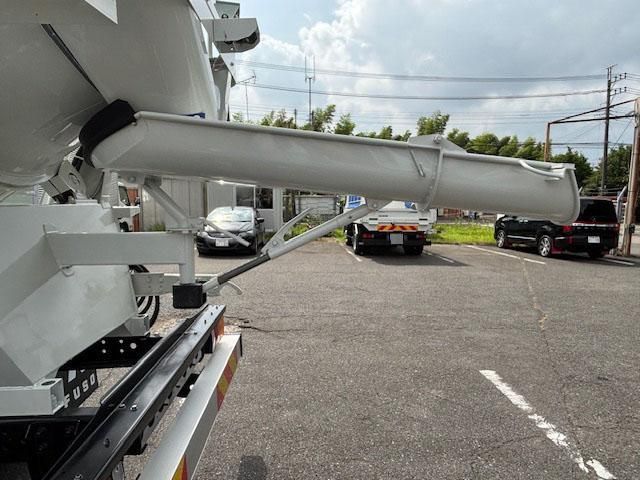 MITSUBISHI FUSOU FIGHTER 2025 Image 31