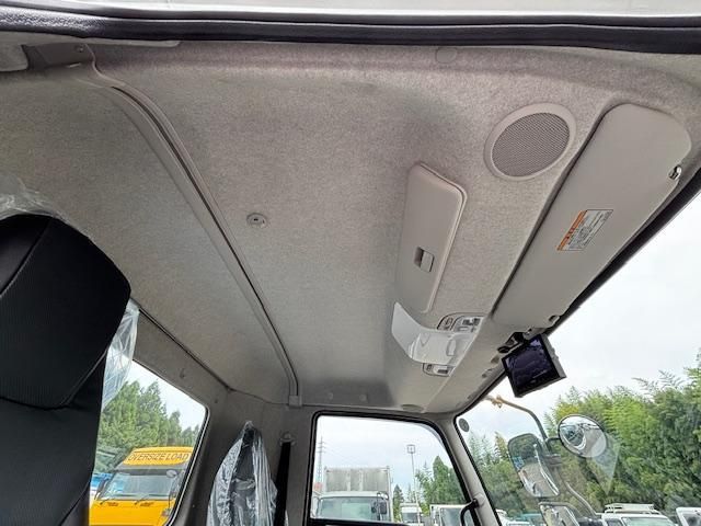 MITSUBISHI FUSOU FIGHTER 2025 Image 31