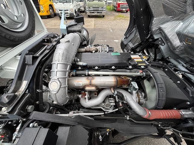 MITSUBISHI FUSOU FIGHTER 2025 Image 31