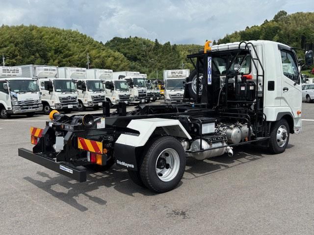 MITSUBISHI FUSOU FIGHTER 2025 Image 31