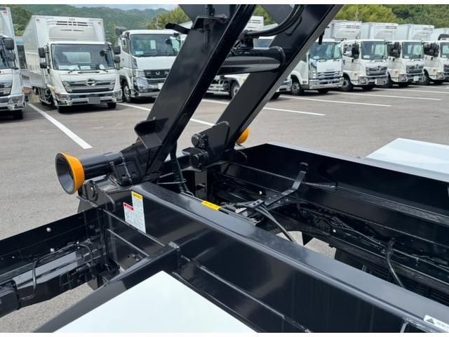 MITSUBISHI FUSOU FIGHTER 2025 Image 31