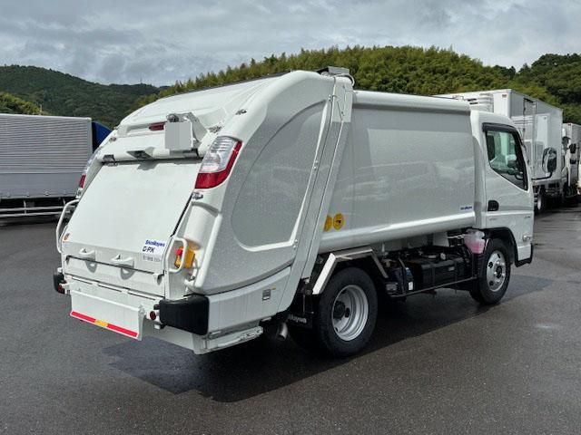 MITSUBISHI CANTER 2024 Image 31