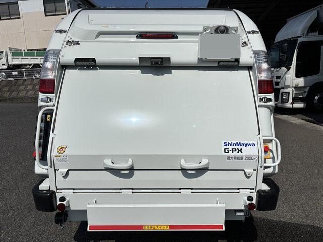 MITSUBISHI CANTER 2024 Image 31