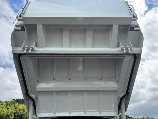 MITSUBISHI CANTER 2024 Image 31