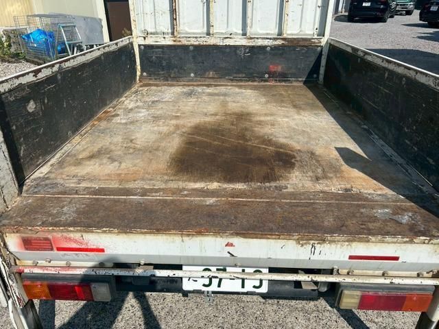 MITSUBISHI CANTER 2018 Image 31