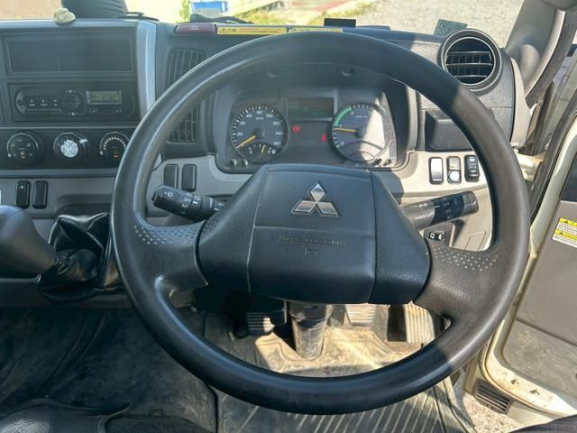 MITSUBISHI CANTER 2018 Image 31