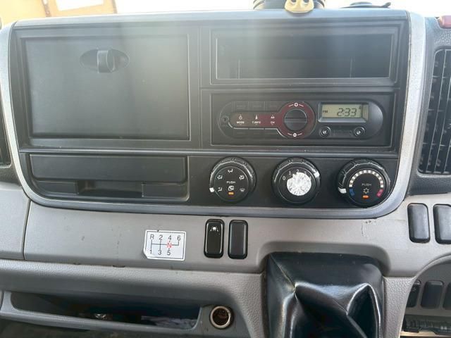 MITSUBISHI CANTER 2018 Image 31