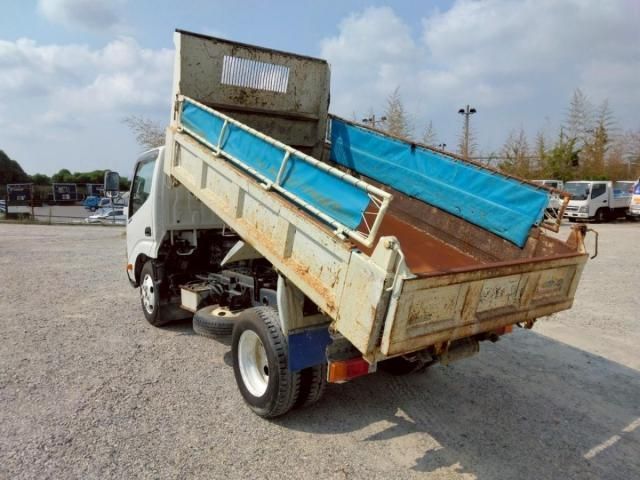 HINO DUTRO 2013 Image 31