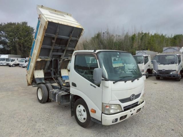 HINO DUTRO 2013 Image 31