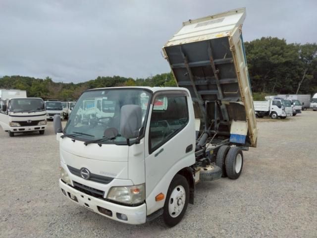 HINO DUTRO 2013 Image 31