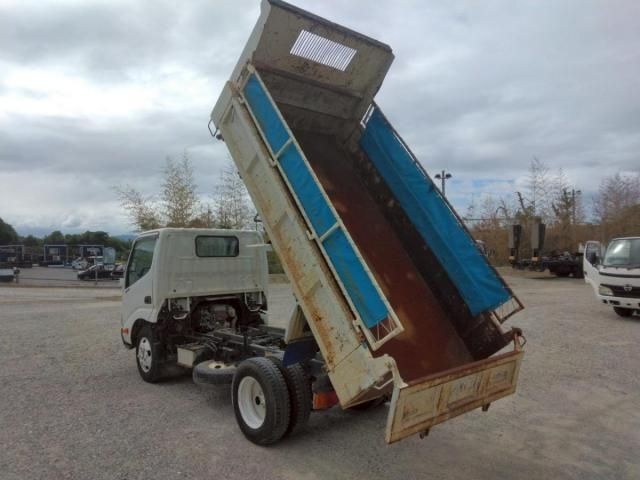 HINO DUTRO 2013 Image 31