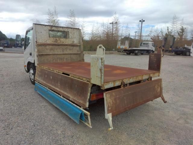 HINO DUTRO 2013 Image 31