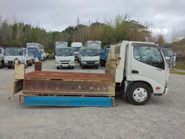 HINO DUTRO 2013 Image 31