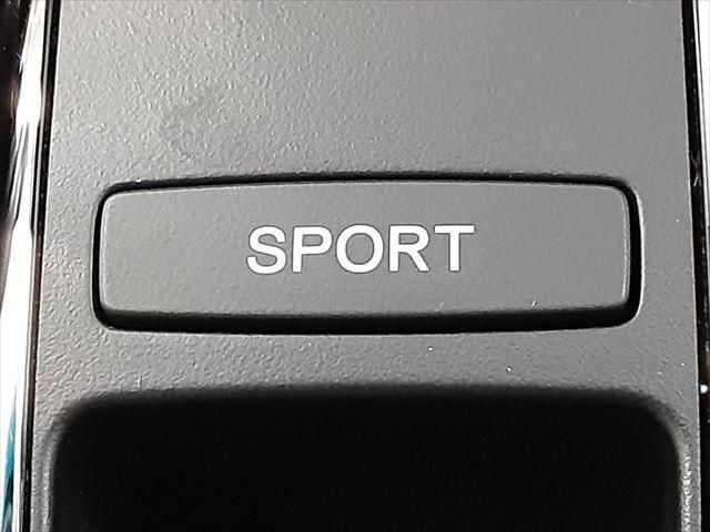 HONDA VEZEL HYBRID 2017 Image 31