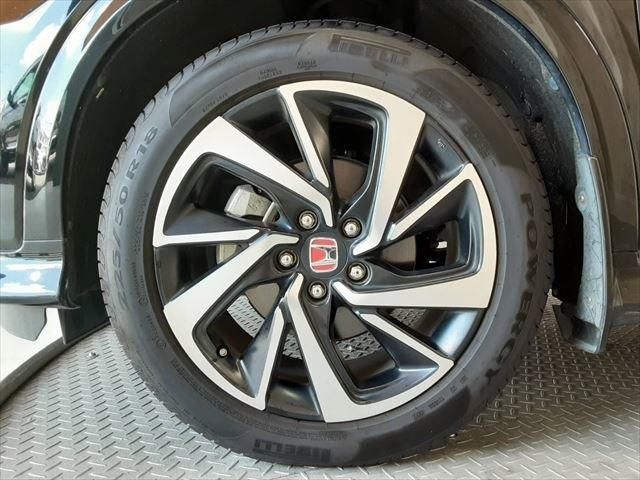 HONDA VEZEL HYBRID 2017 Image 31