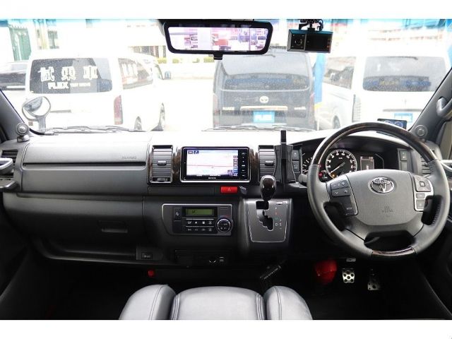 TOYOTA HIACE VAN 4WD 2022 Image 31