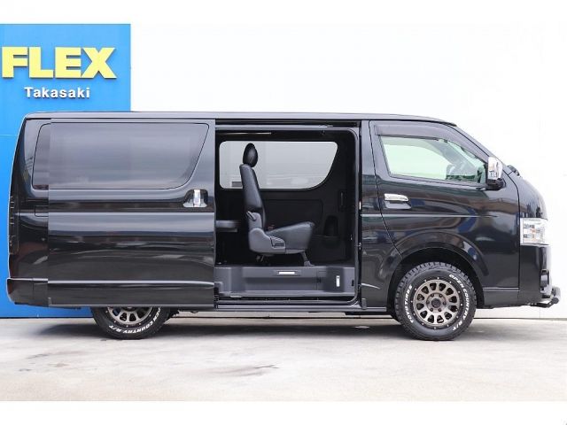 TOYOTA HIACE VAN 4WD 2022 Image 31