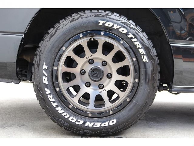 TOYOTA HIACE VAN 4WD 2022 Image 31