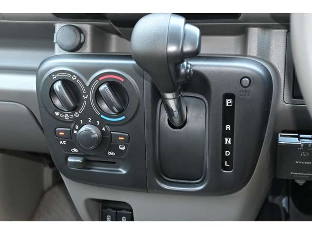 MITSUBISHI MINICAB VAN 2024 Image 31