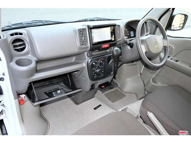 MITSUBISHI MINICAB VAN 2024 Image 31