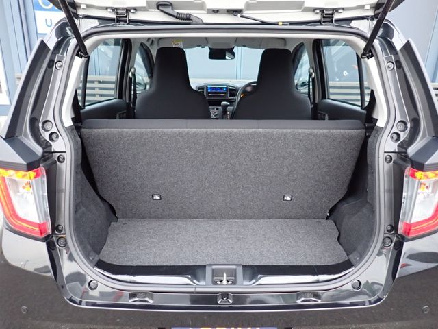 DAIHATSU MIRA E:S 4WD 2023 Image 31