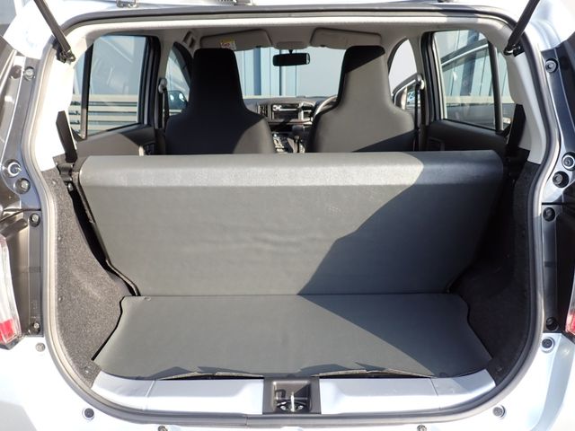 DAIHATSU MIRA E:S 2023 Image 31