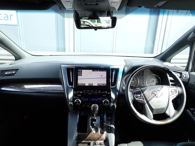 TOYOTA ALPHARD HYBRID 4WD 2018 Image 31
