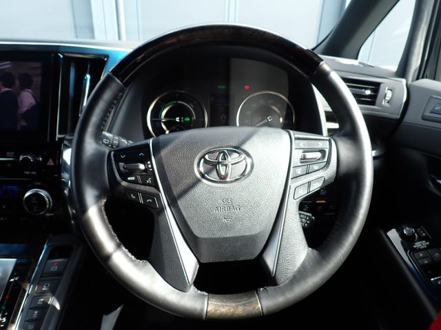 TOYOTA ALPHARD HYBRID 4WD 2018 Image 31