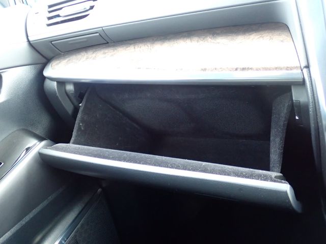 TOYOTA ALPHARD HYBRID 4WD 2018 Image 31