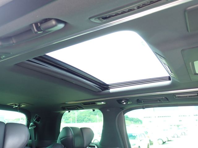 TOYOTA ALPHARD HYBRID 4WD 2018 Image 31