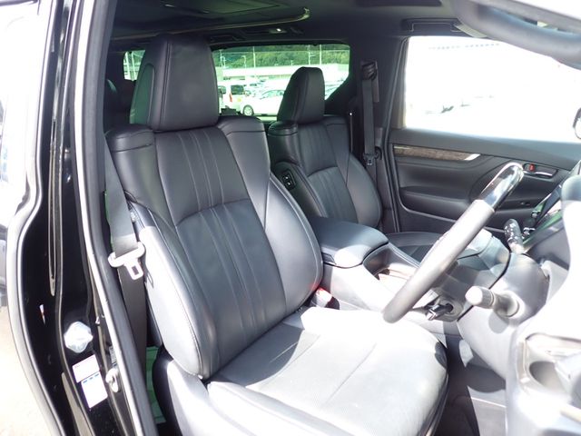 TOYOTA ALPHARD HYBRID 4WD 2018 Image 31