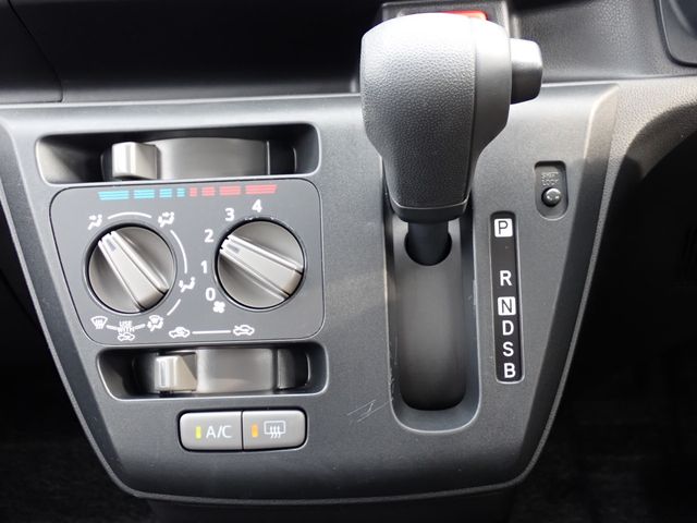 DAIHATSU MIRA E:S 2023 Image 31