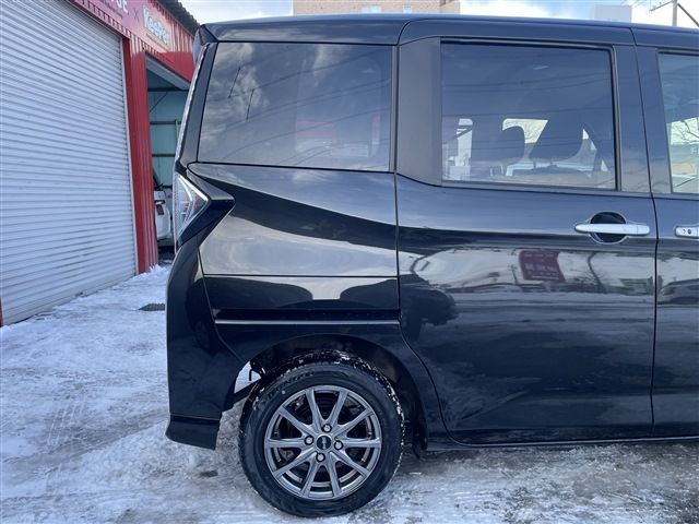 TOYOTA TANK 4WD 2017 Image 31