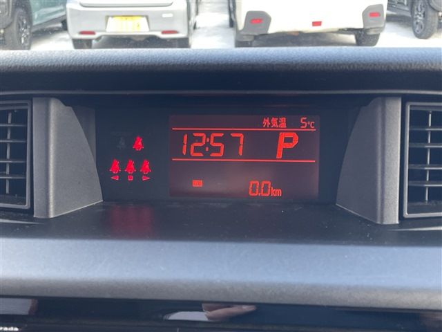 TOYOTA TANK 4WD 2017 Image 31