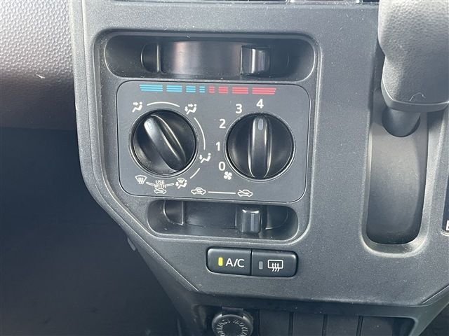 TOYOTA TANK 4WD 2017 Image 31