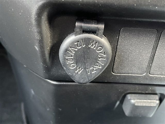 TOYOTA TANK 4WD 2017 Image 31