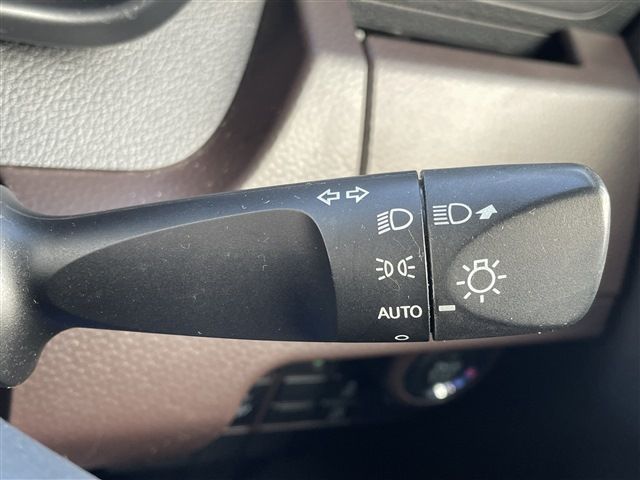 TOYOTA TANK 4WD 2017 Image 31